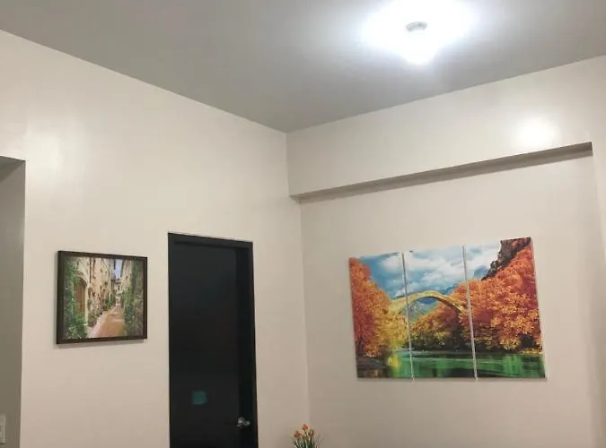 Robles' Unit At 81 Newport Boulevard * Manila