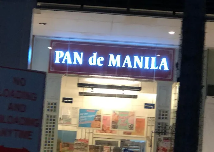 Robles' Unit At 81 Newport Boulevard Apartamento Manila