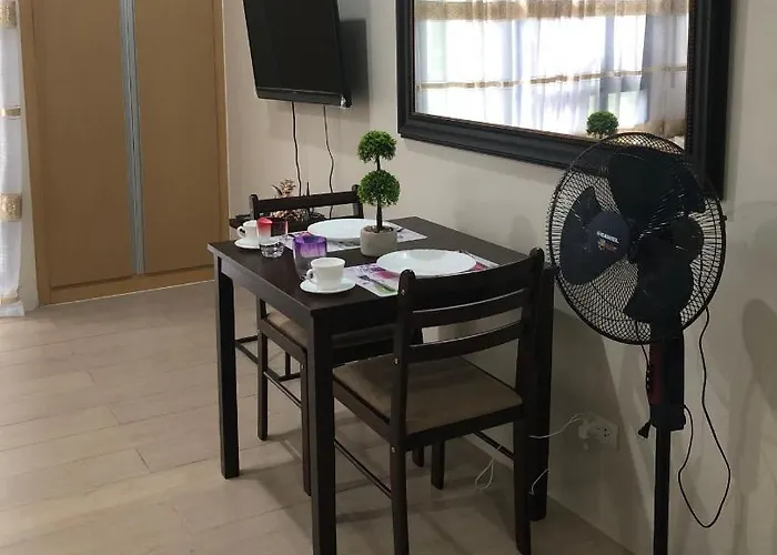 Apartamento Robles' Unit At 81 Newport Boulevard Manila