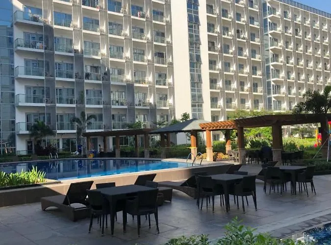 Robles' Unit At 81 Newport Boulevard